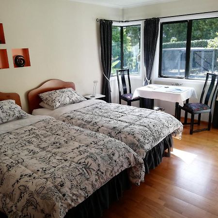 The Little Gem Hotel Waitara Ngoại thất bức ảnh